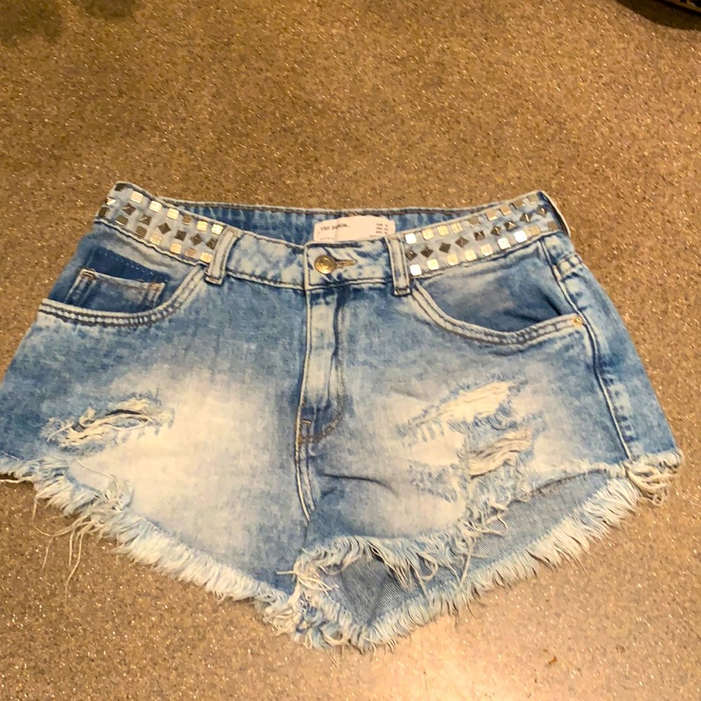 Perfect faded jean short